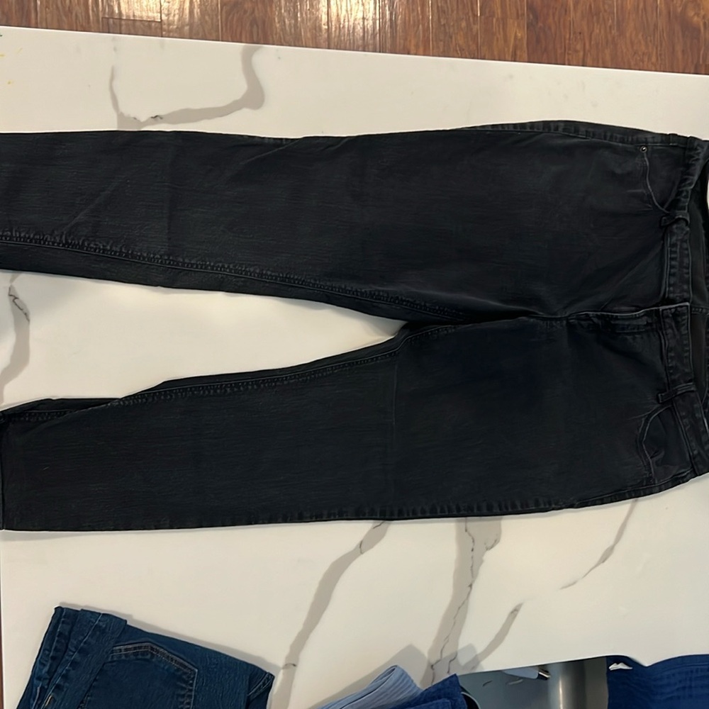 Old Navy Mid Rise Super Skinny Black Denim